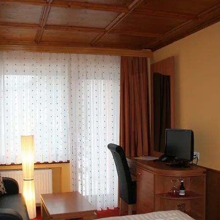 Atlas Grand Hotel 4*